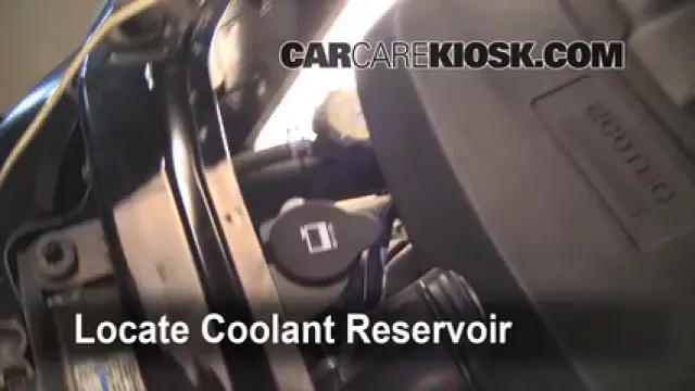 2007 Chevrolet HHR LT 2.2L 4 Cyl. Antigel (Liquide de Refroidissement) Vérifiez le niveau d'antigel